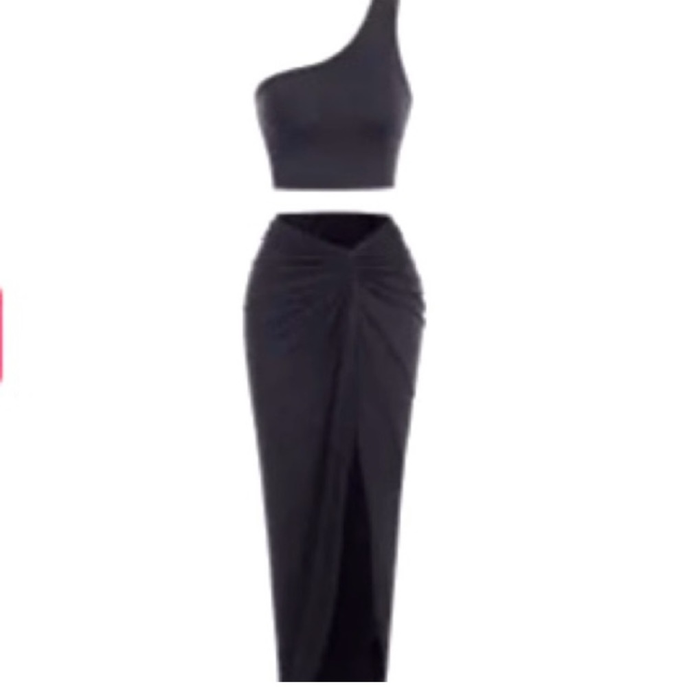 one shoulder too and skirt